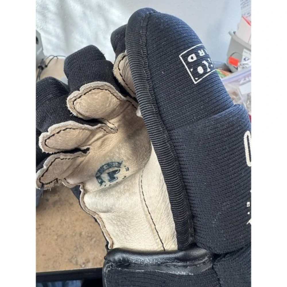 CCM these gloves